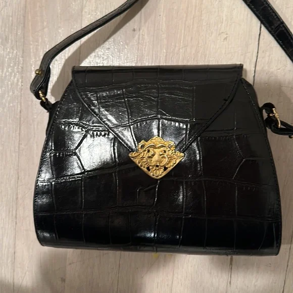 Vintage Ann Turk Black and Gold Hardware Crossbody Bag - Picture 3 of 6